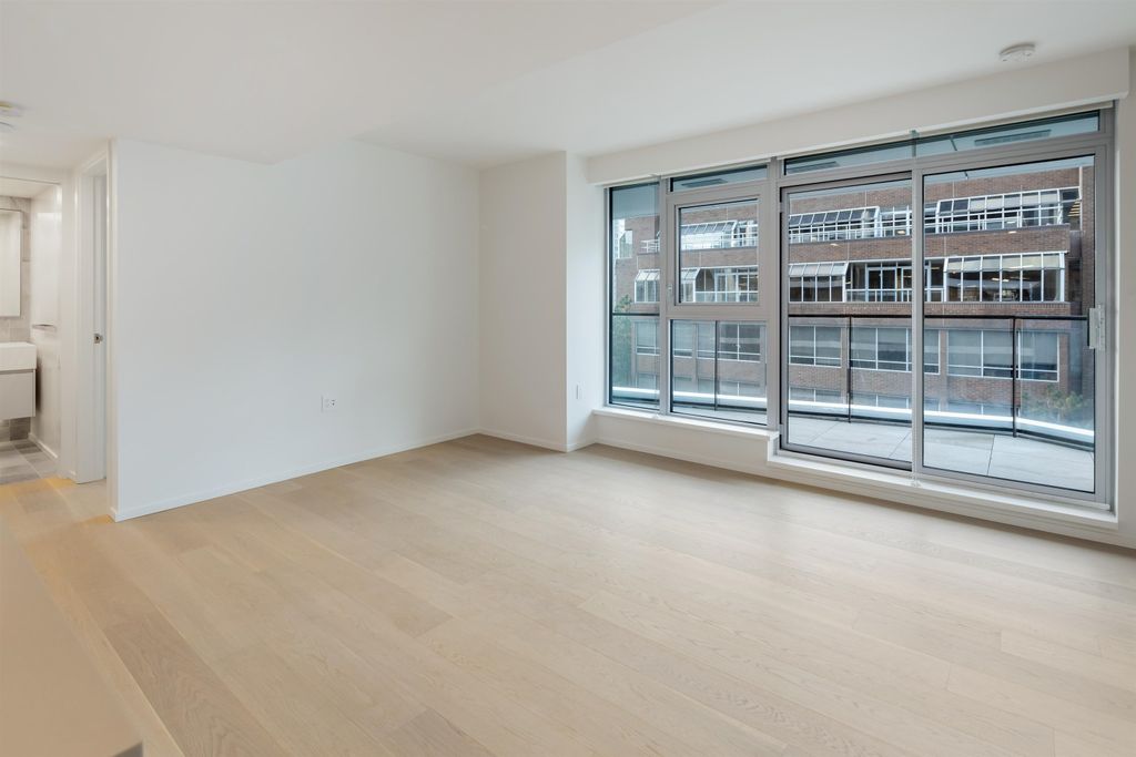 listing image 1106153395609832502