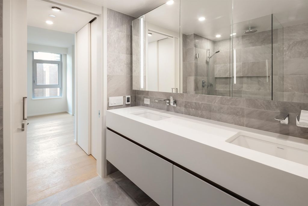 listing image 1108665465537378124