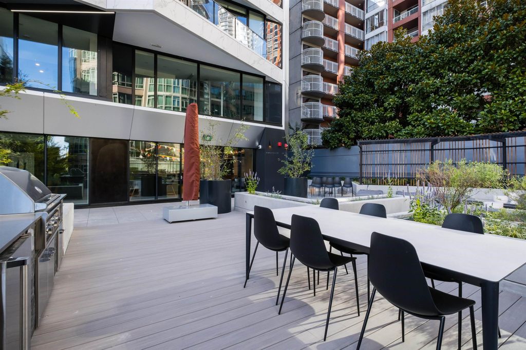 listing image 1101307745021921861