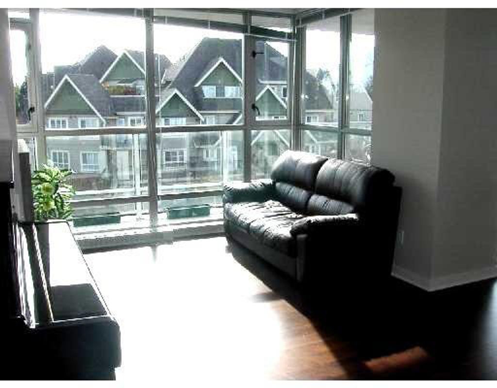 listing image 1103858077293037990