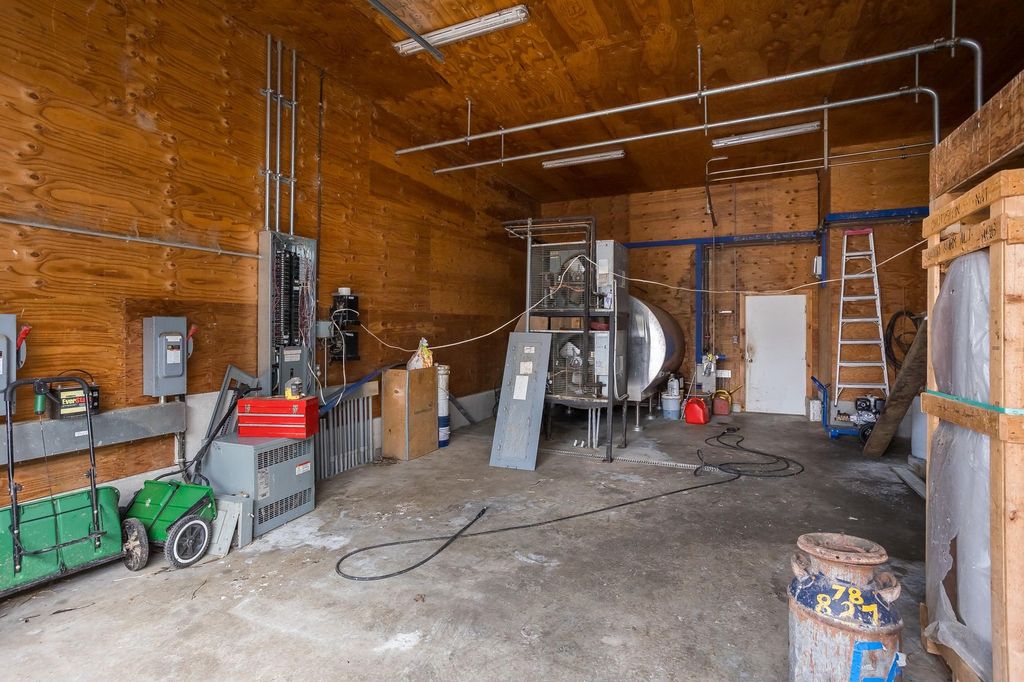 listing image 1108742666779809435
