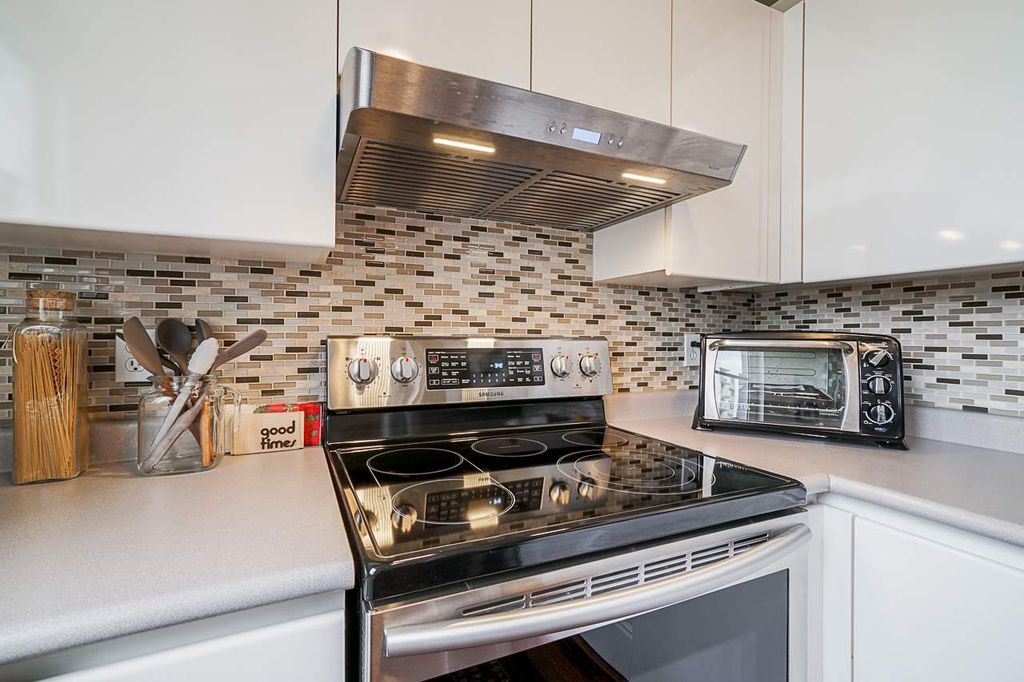 listing image 1109367561085640922