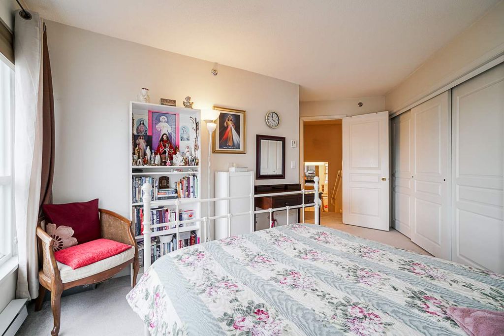 listing image 1105660173170689457