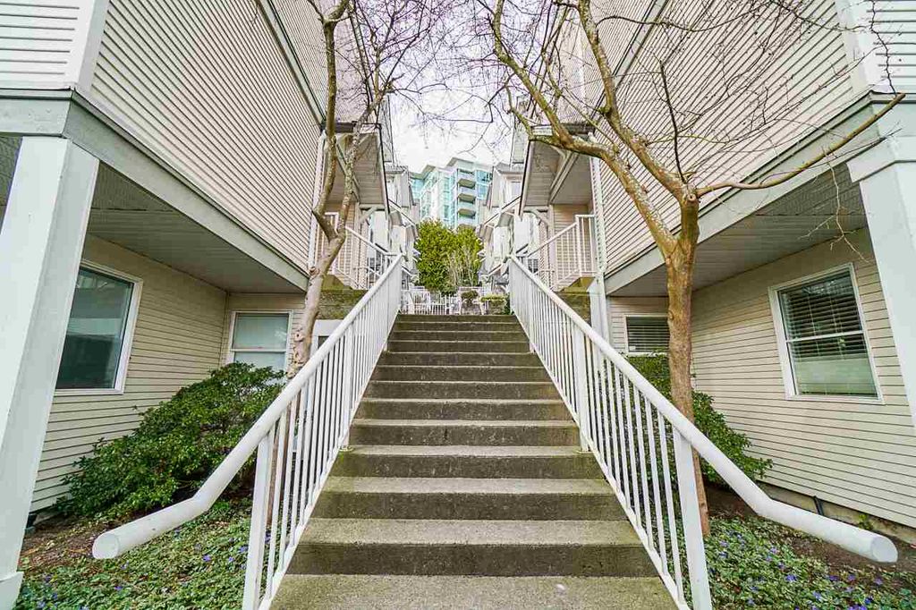 listing image 1107319088451242886