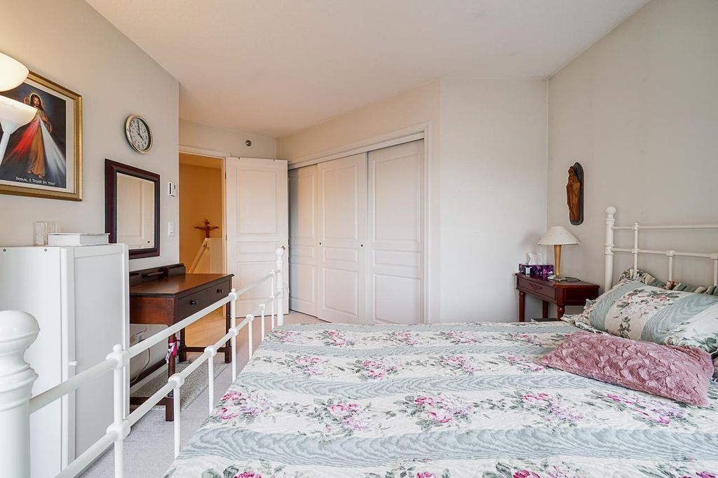 listing image 1104301598415137279