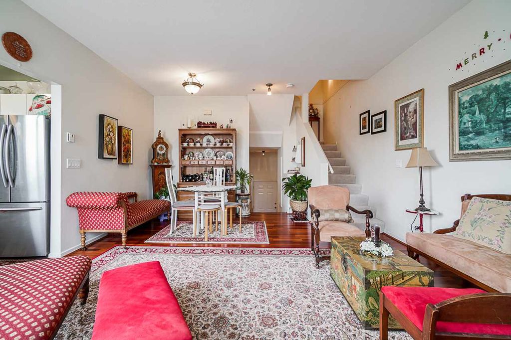 listing image 1109416106206919718