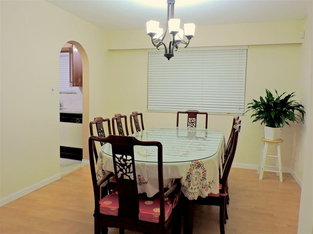 listing image 1105238500554660107