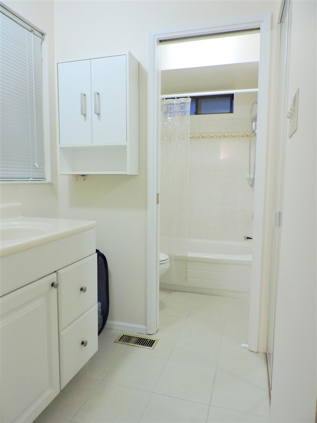 listing image 1106881971340188902