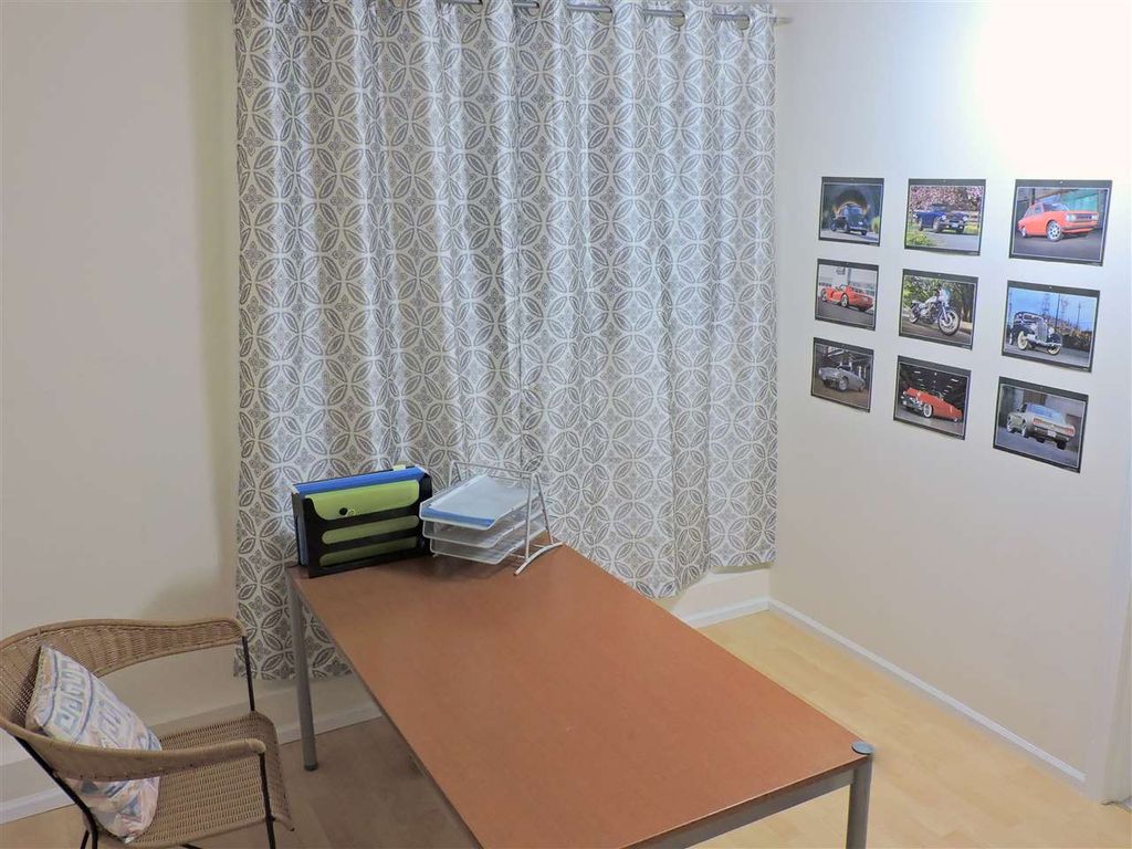listing image 1102842198292267472