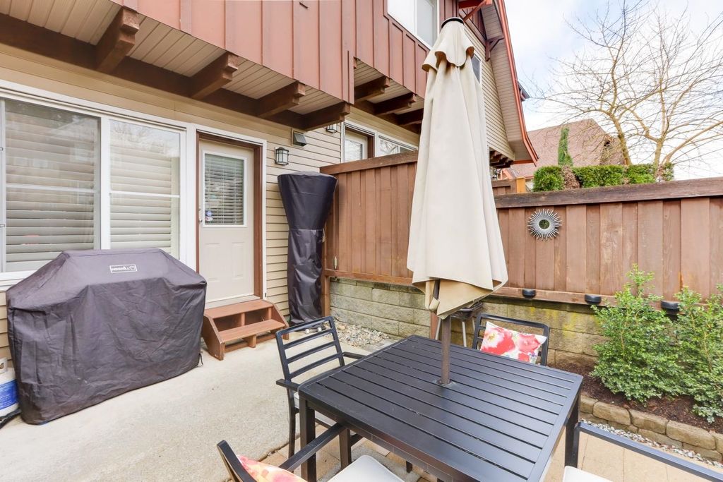 listing image 1101733311171324731