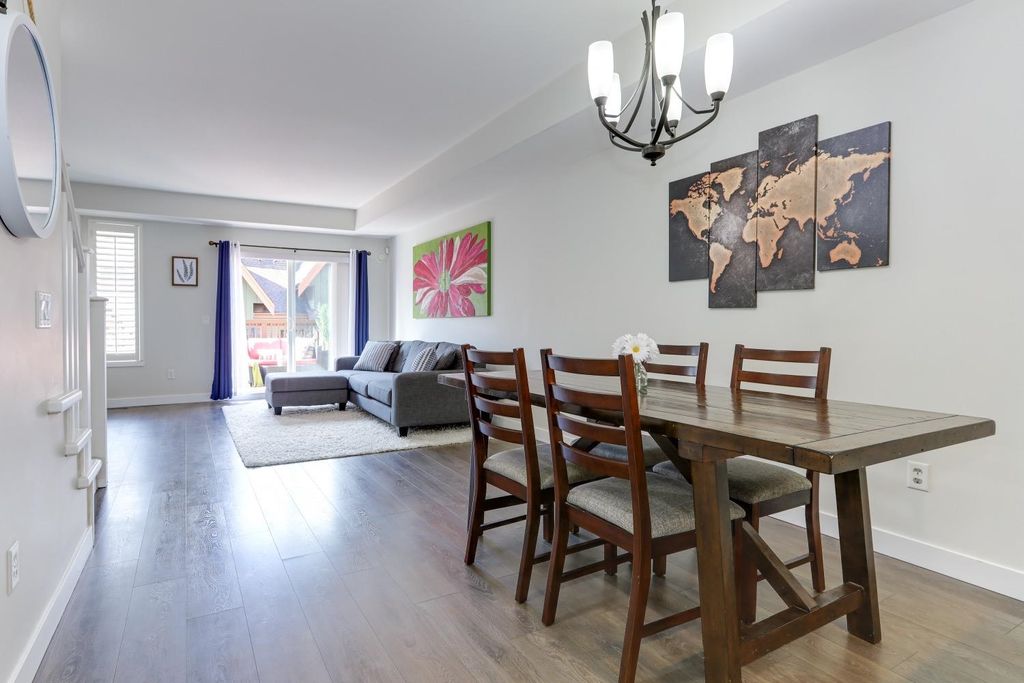listing image 1103367466736520325