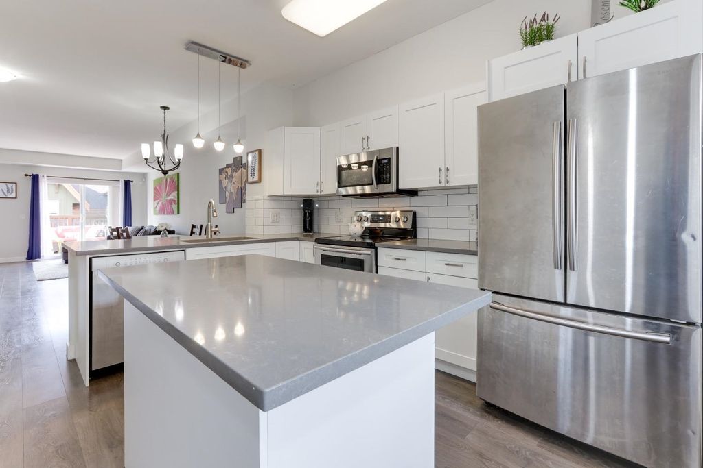 listing image 1108950507903945374