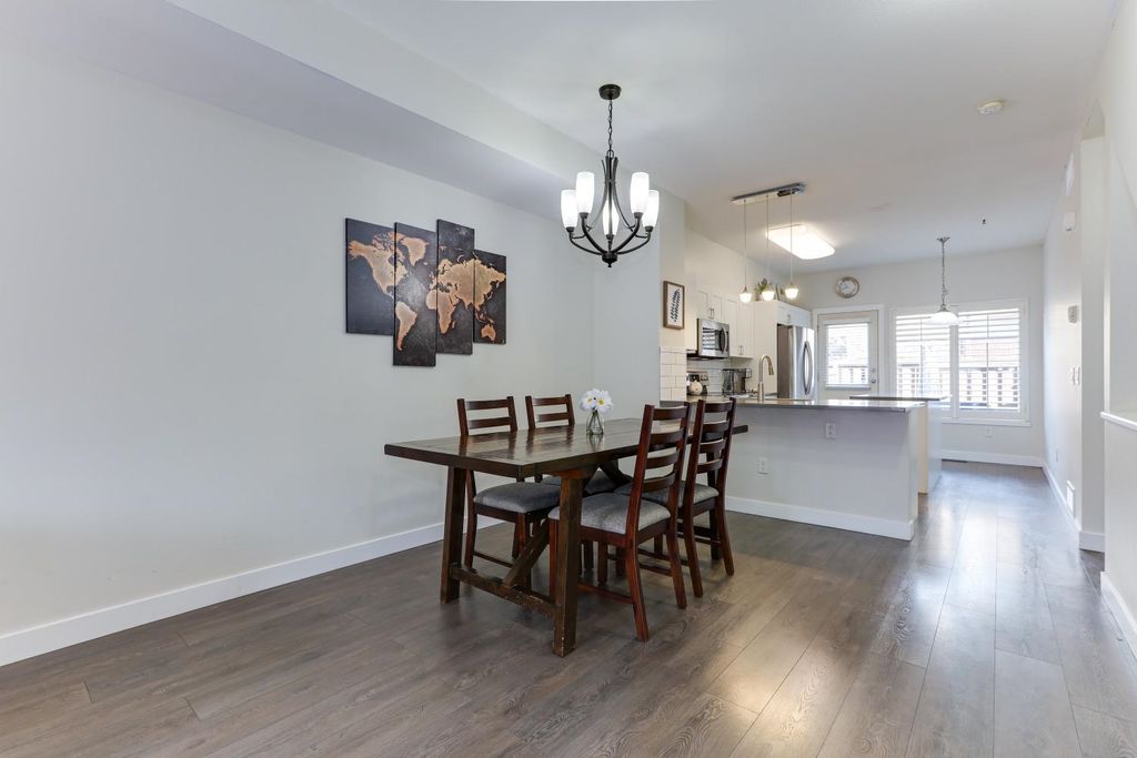 listing image 1101051144562494318