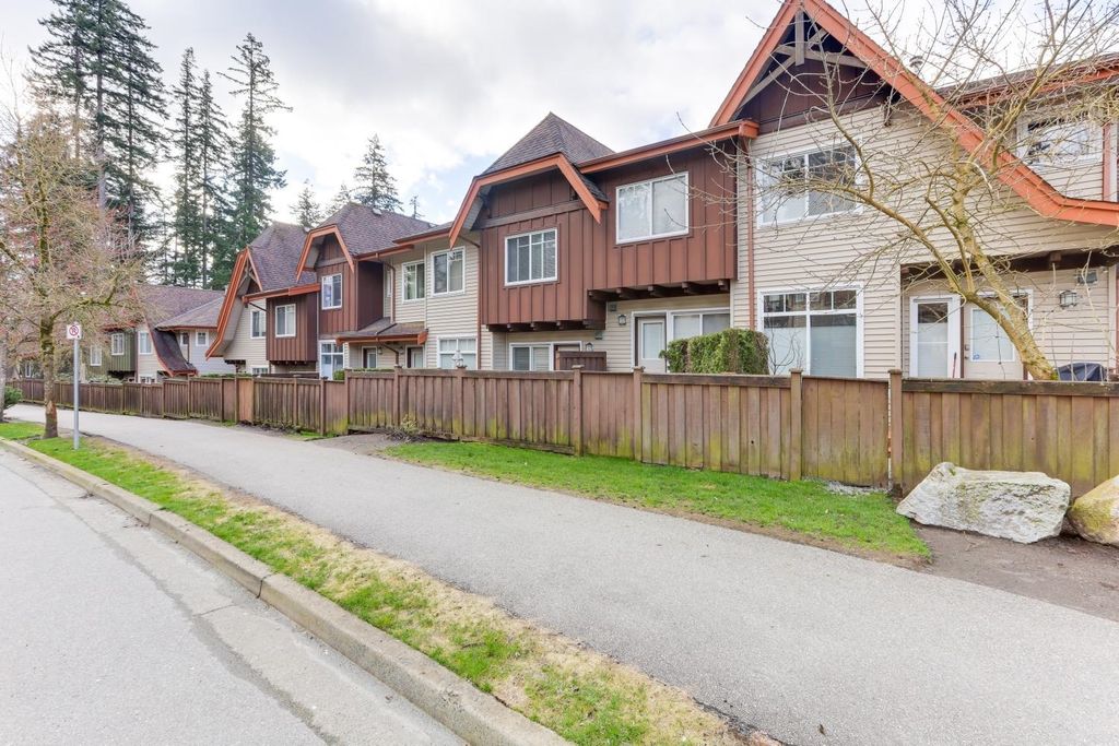 listing image 1106023736946855829