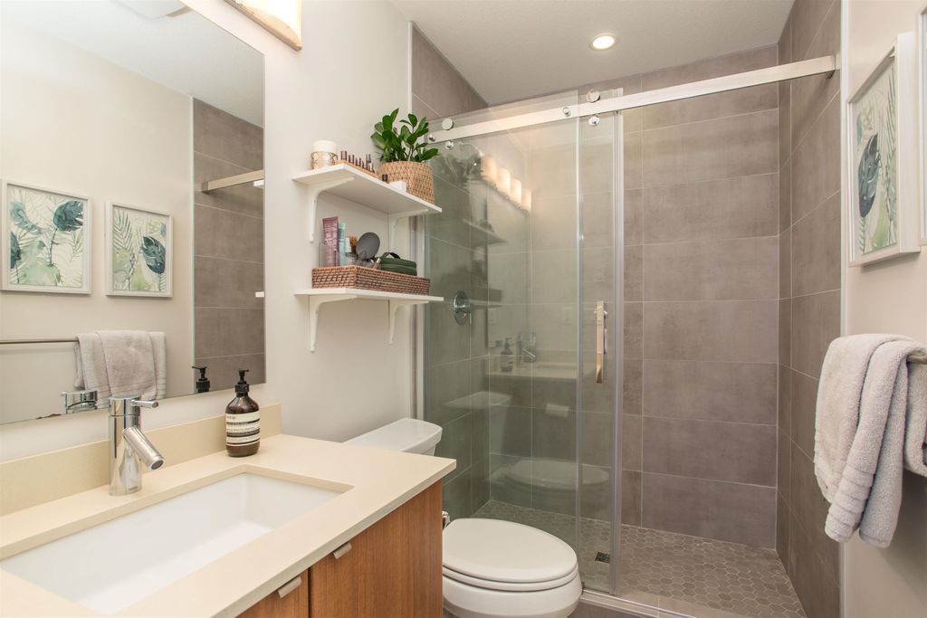 listing image 1104709873887397089