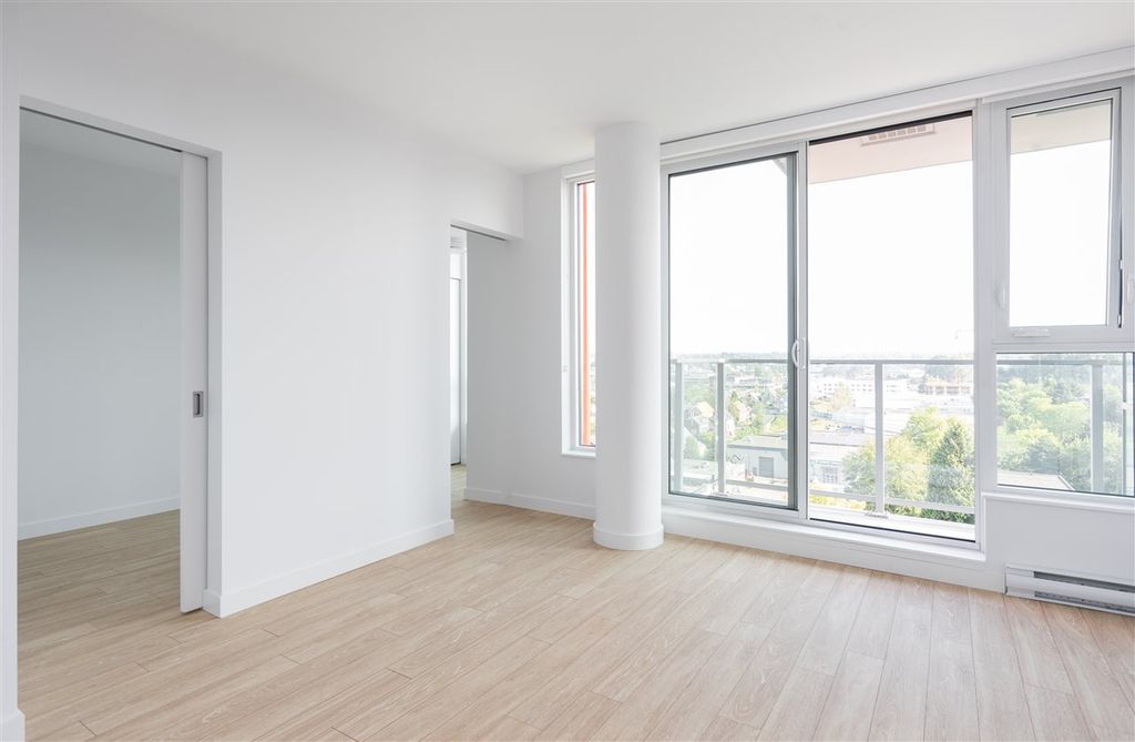 listing image 1108604998419863881