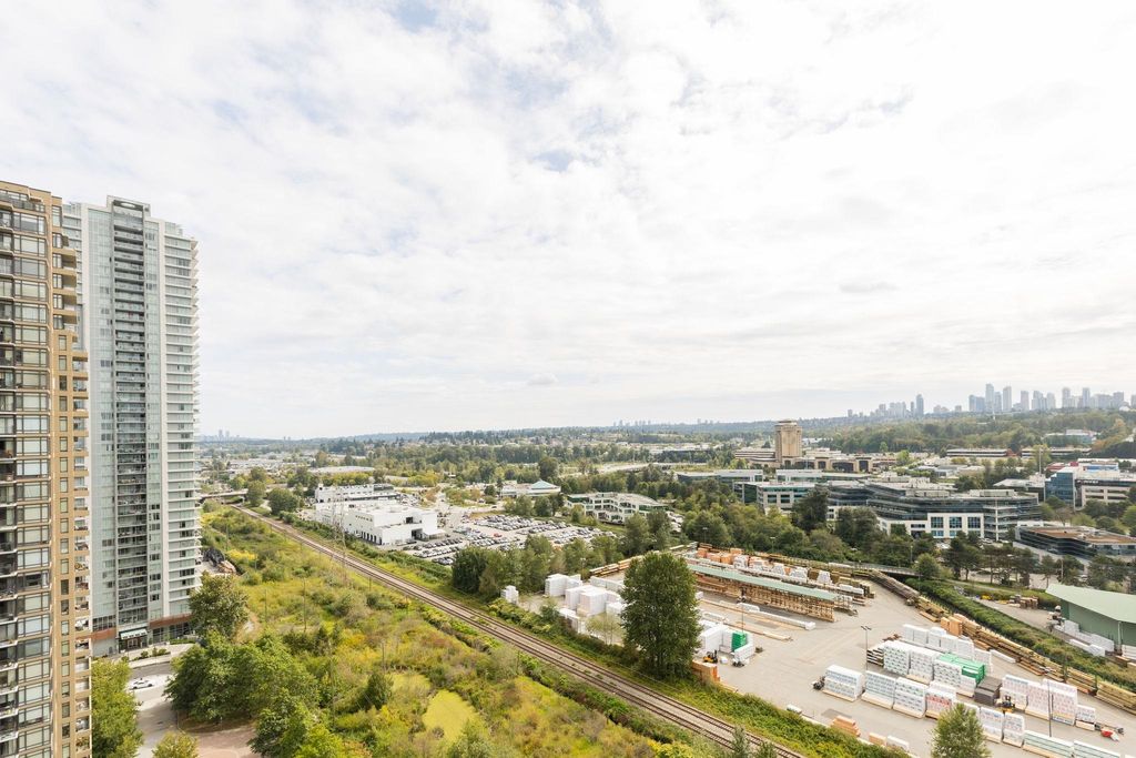 listing image 1105607711136832391