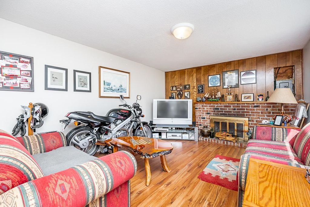listing image 1101224373401827688