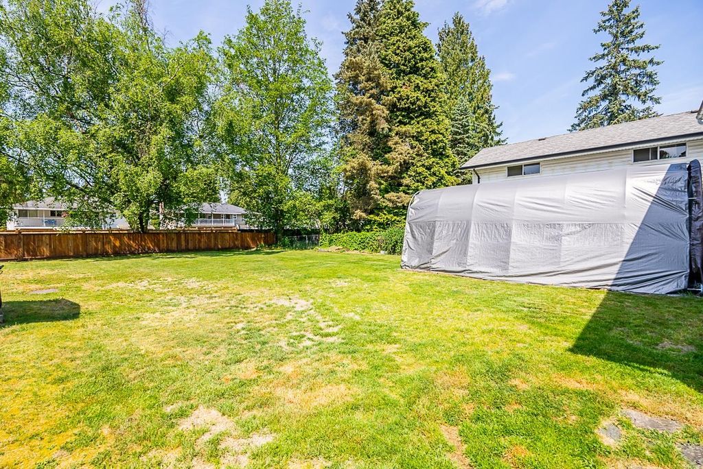 listing image 1103381741771038355