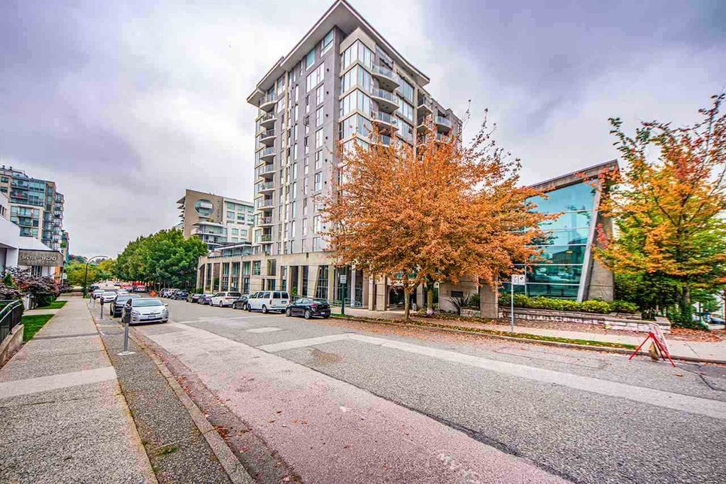 listing image 1109061041132568067