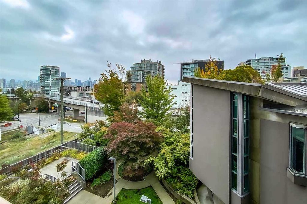 listing image 1103521548047635617