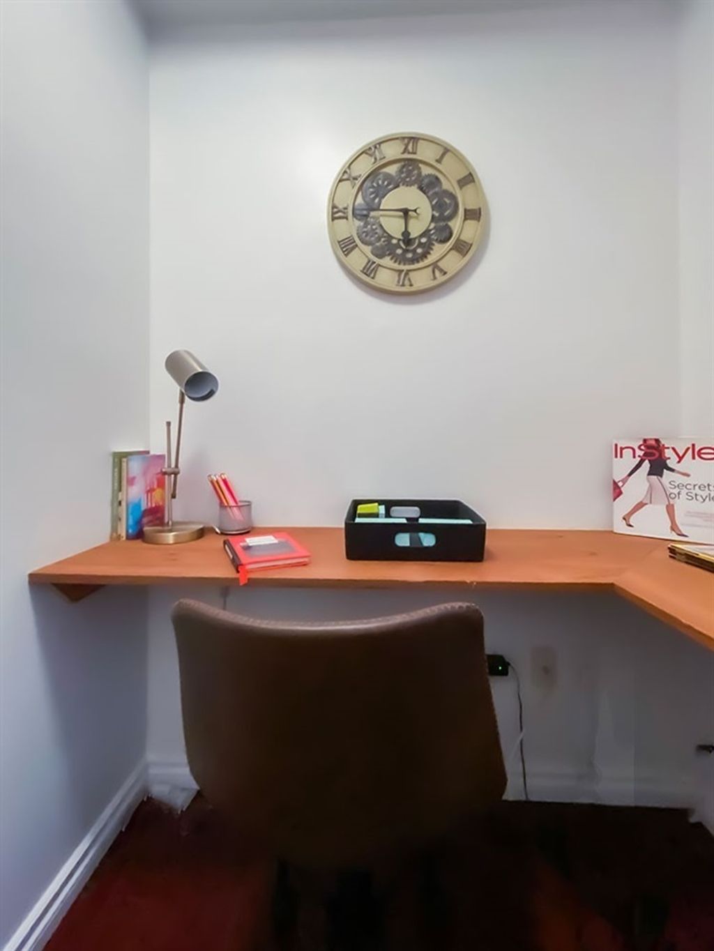 listing image 1103900218620832555