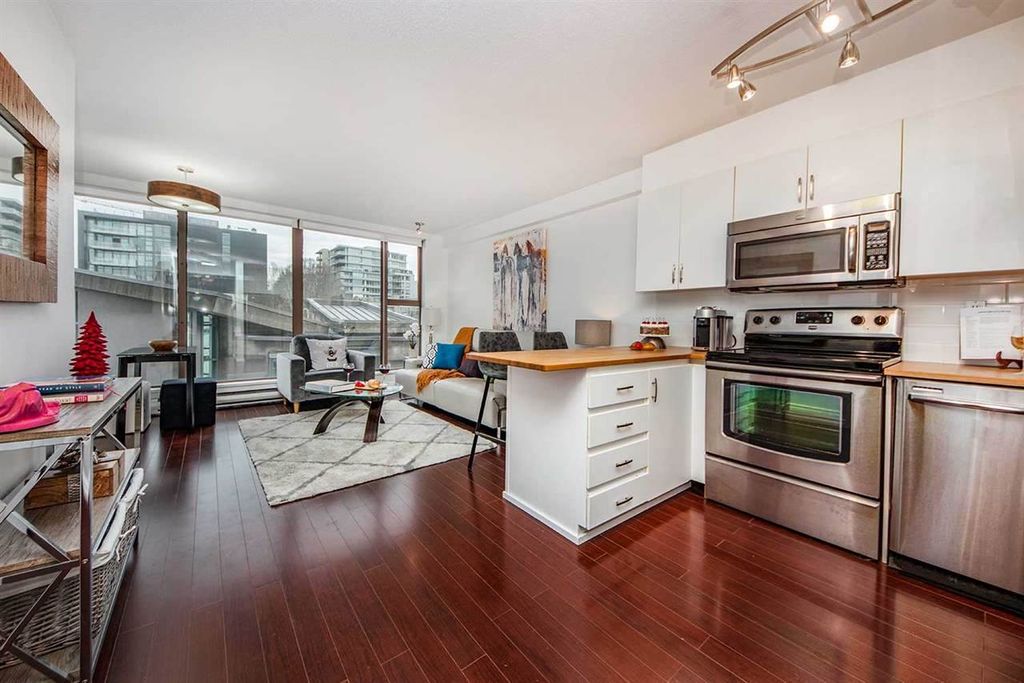 listing image 1103267858902322076