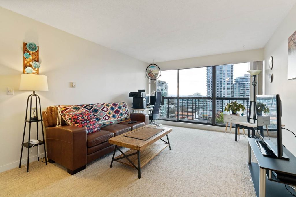 listing image 1108465955557946304