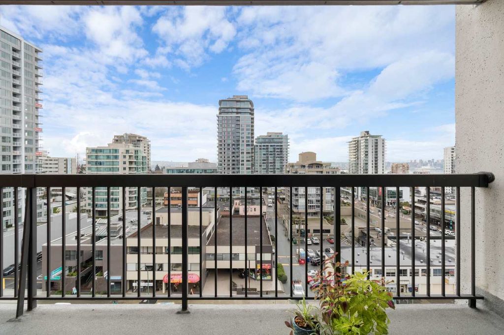 listing image 1102703376574536888
