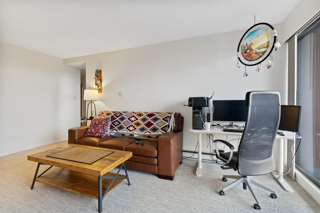 listing image 1106263060910909003