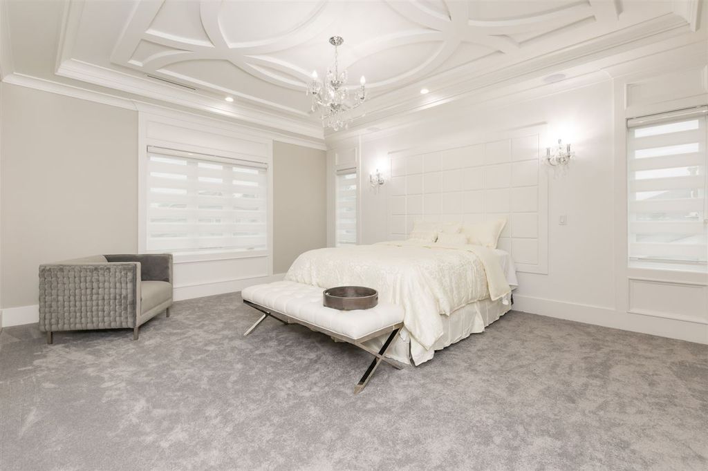 listing image 1108106368663801537