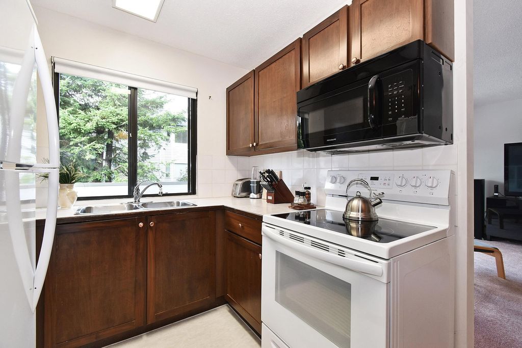 listing image 1107227632608761795