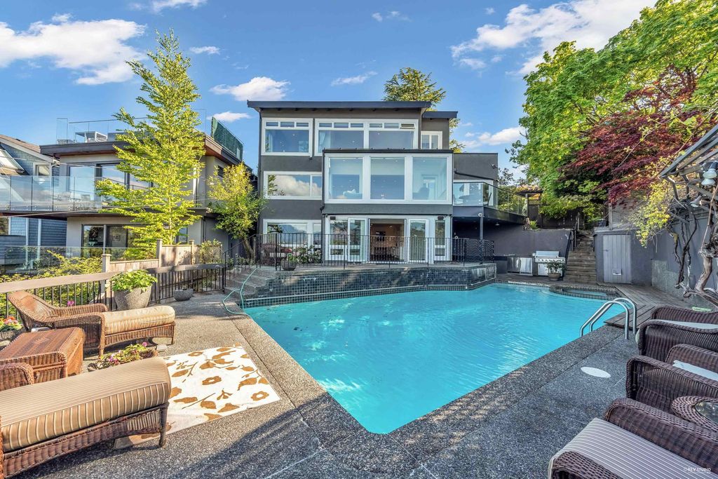 listing image 1102074241810093695