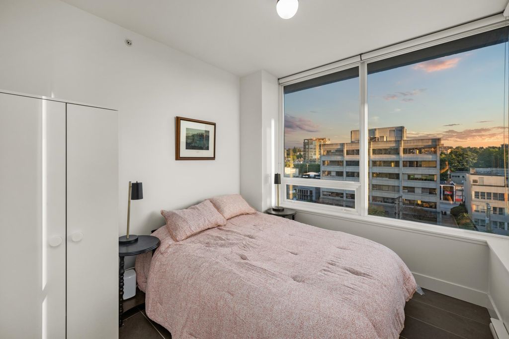 listing image 1107654491792738983