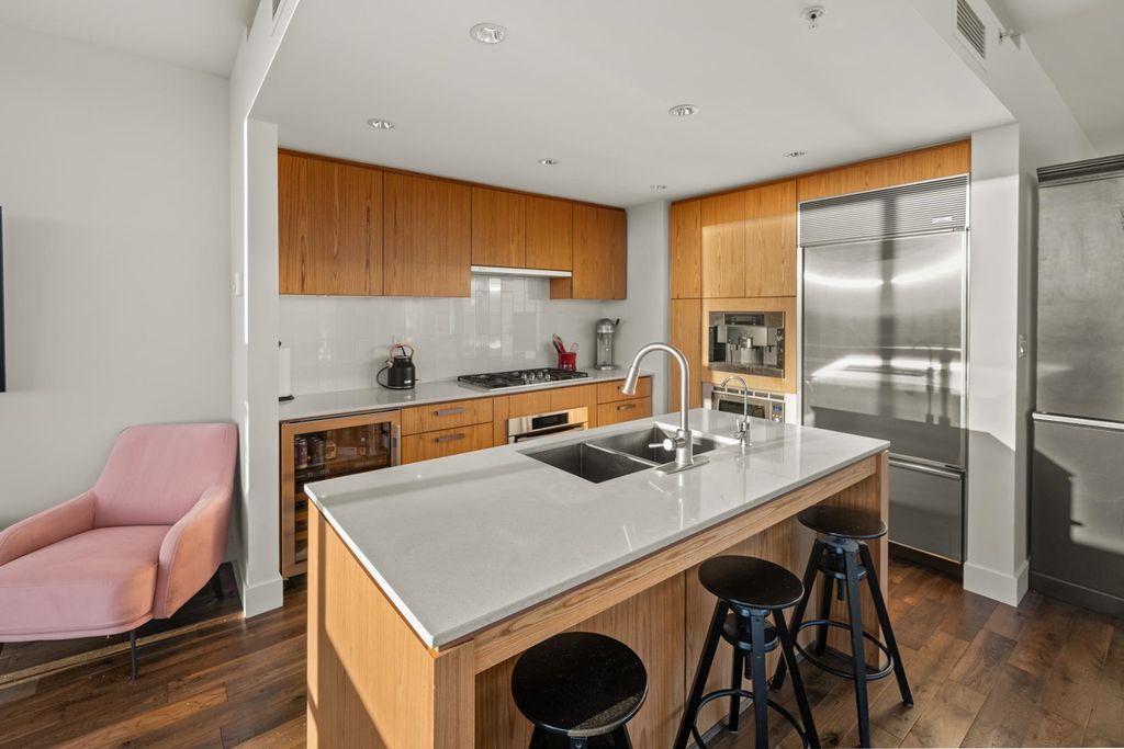listing image 1105031625998273655