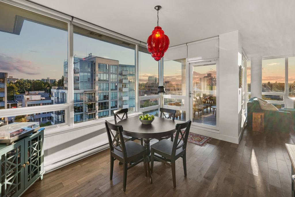 listing image 1104285236776259444