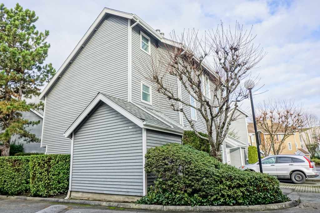 listing image 1105924372283782759