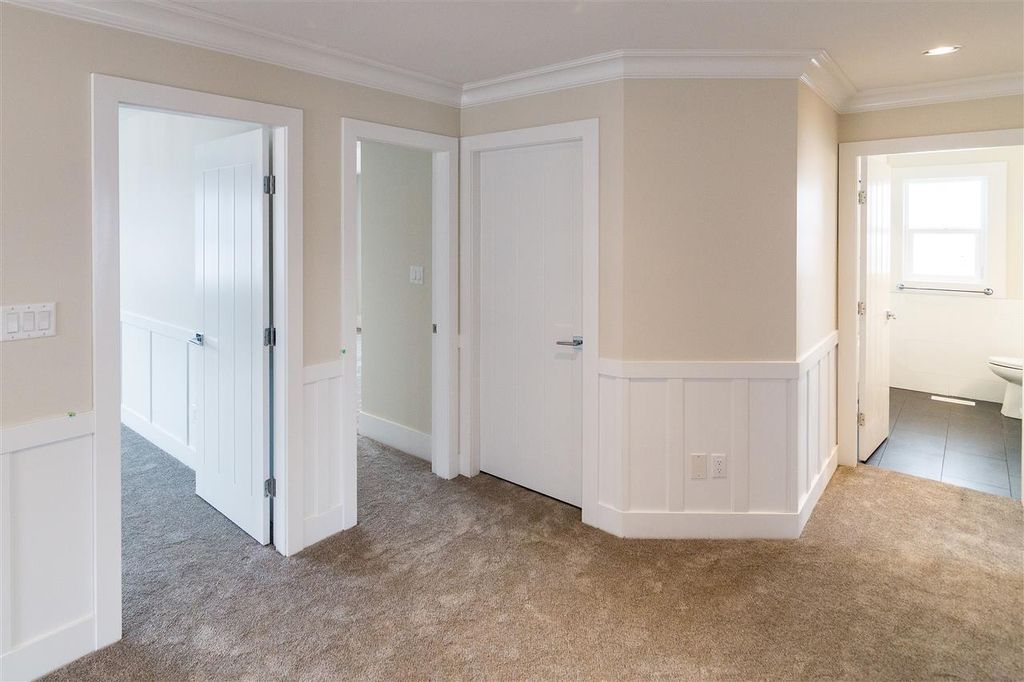 listing image 1104162936910478542