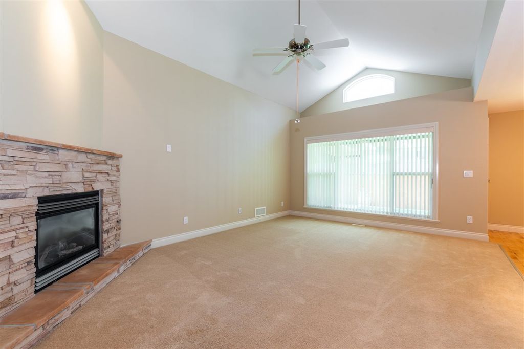 listing image 1105171982406172129