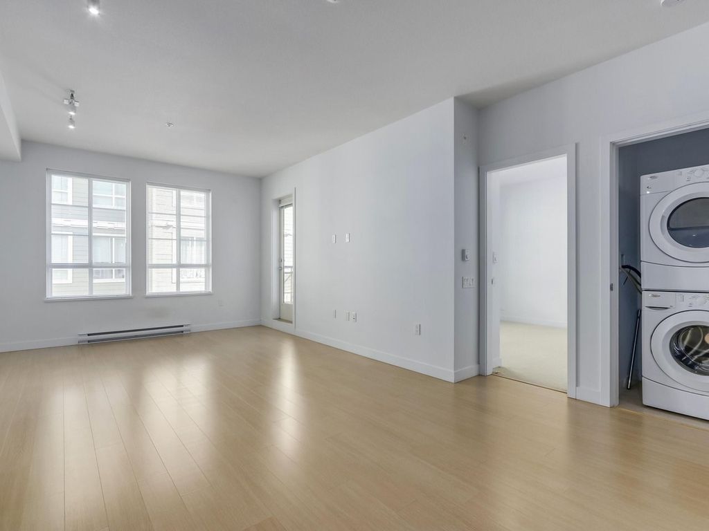 listing image 1102583116829129700