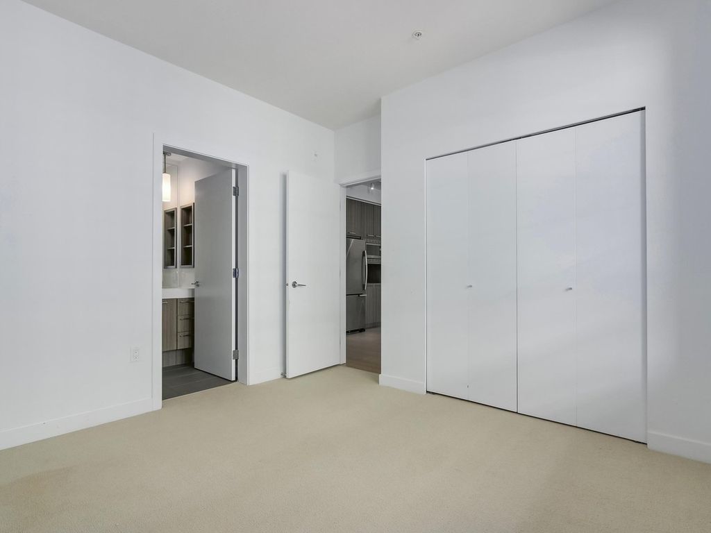 listing image 1109562159535589361