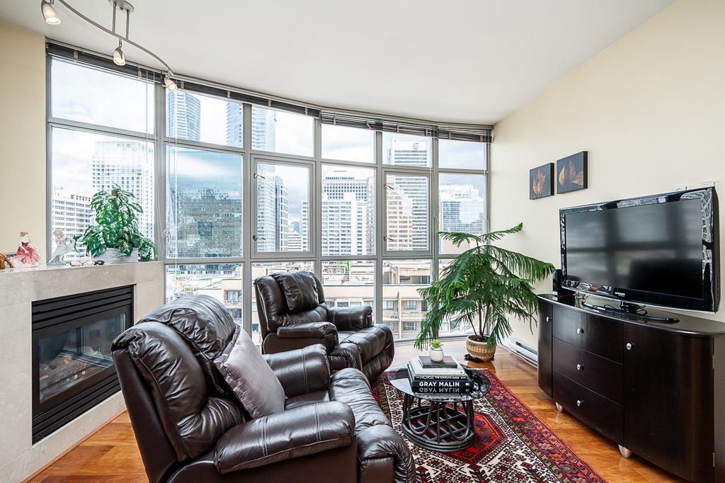 listing image 1102251108463675954