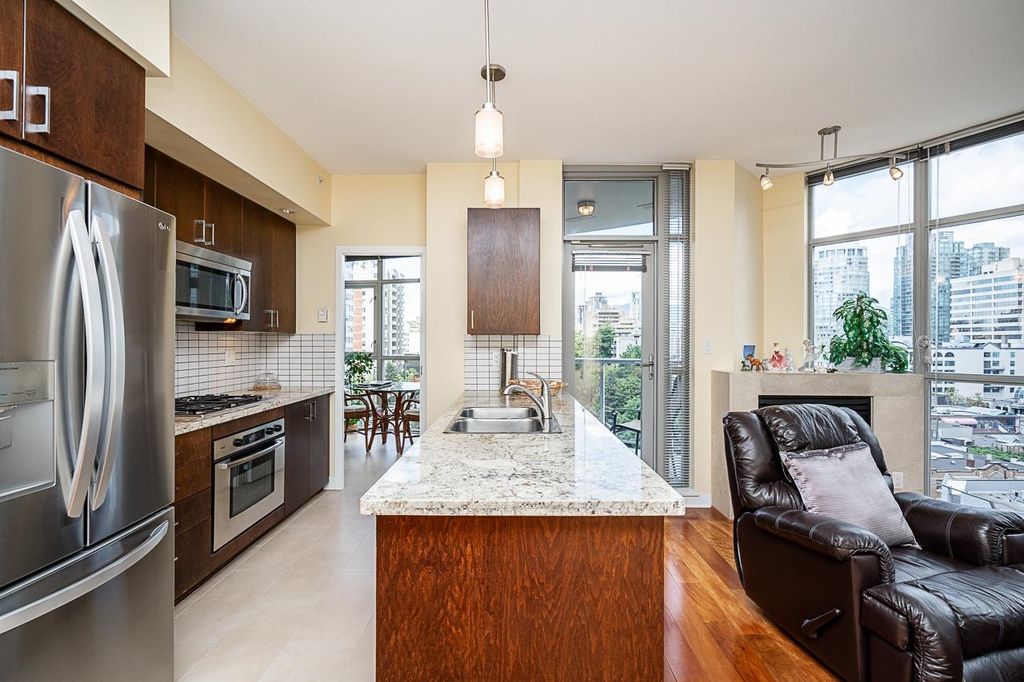 listing image 1108344827029110659