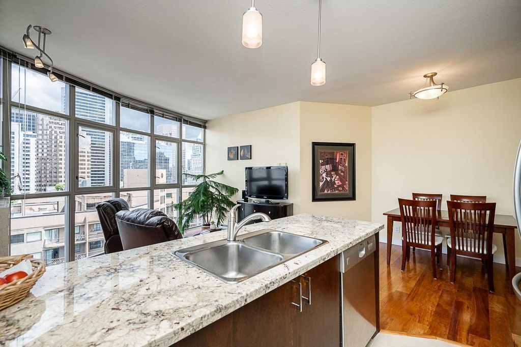listing image 1107785127770352255