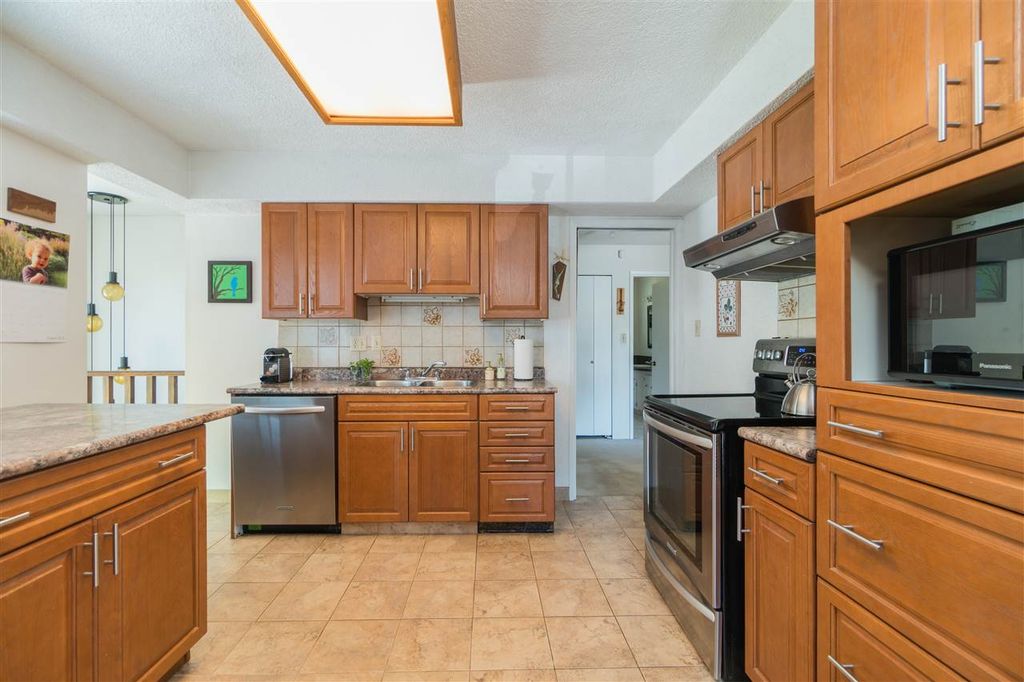 listing image 1101093283254091824