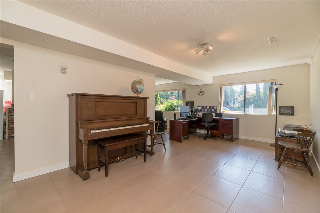 listing image 1104816900623066744