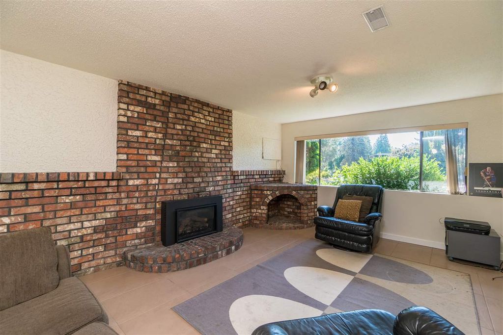 listing image 1106267307983245995