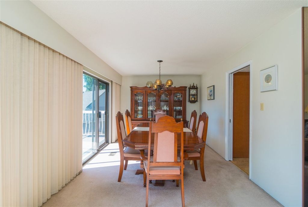 listing image 1101831844278458083