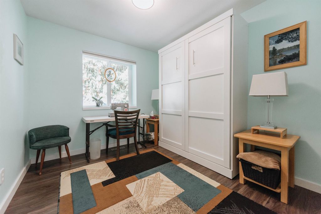 listing image 1107843124920403700