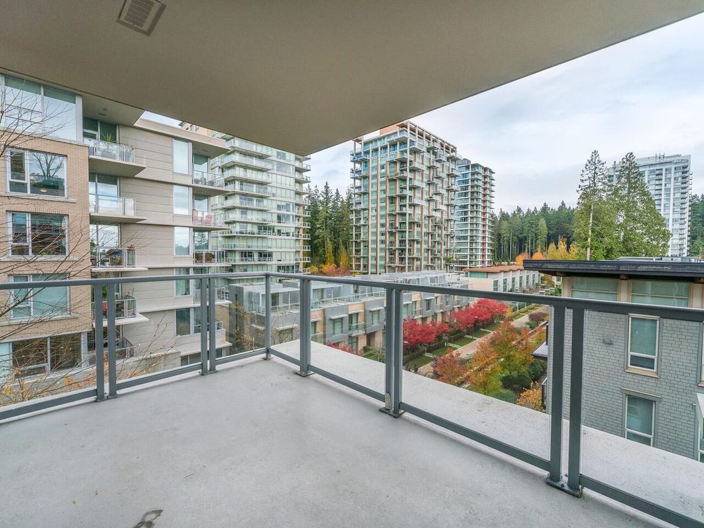 listing image 1107970257579817913